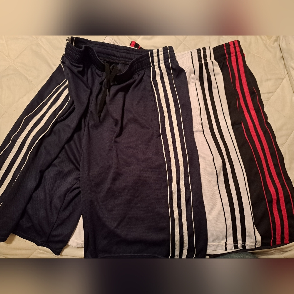 3 PC set - Mens Athletic Shorts - Size: Medium - Black/White/Navy